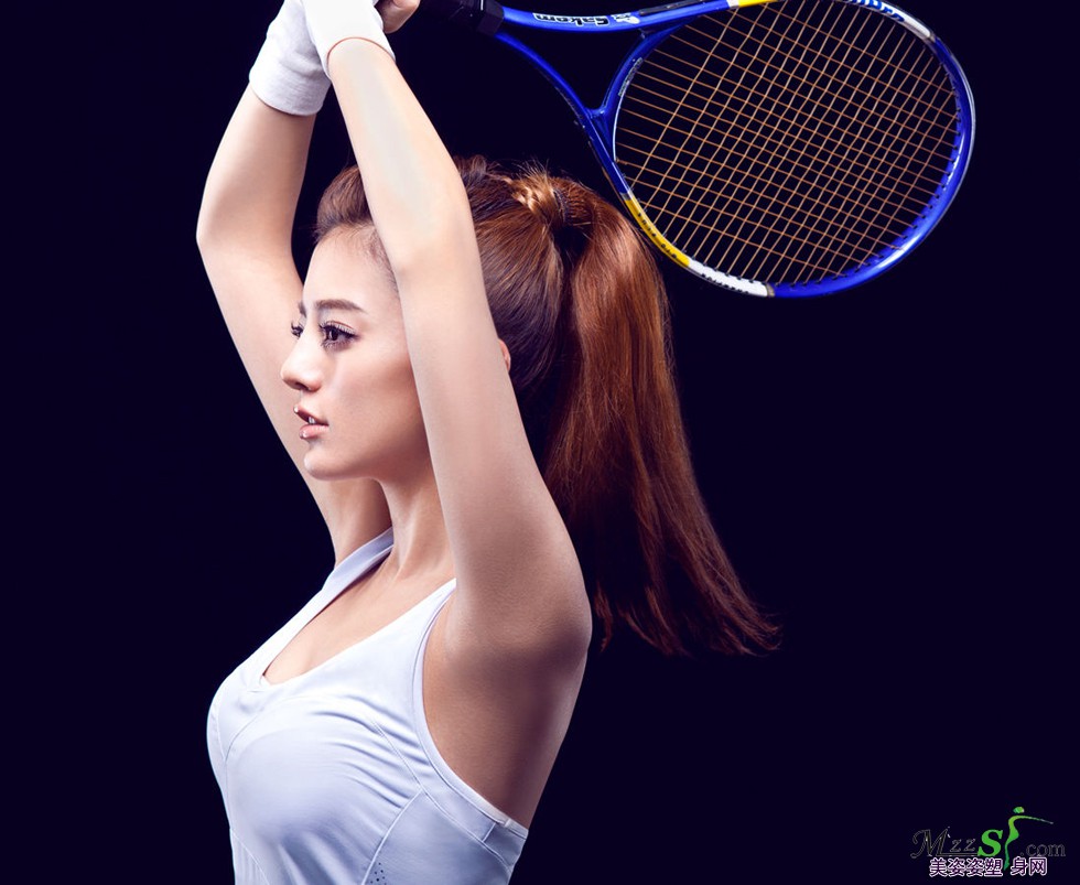 女生打网球减肥的6个好处