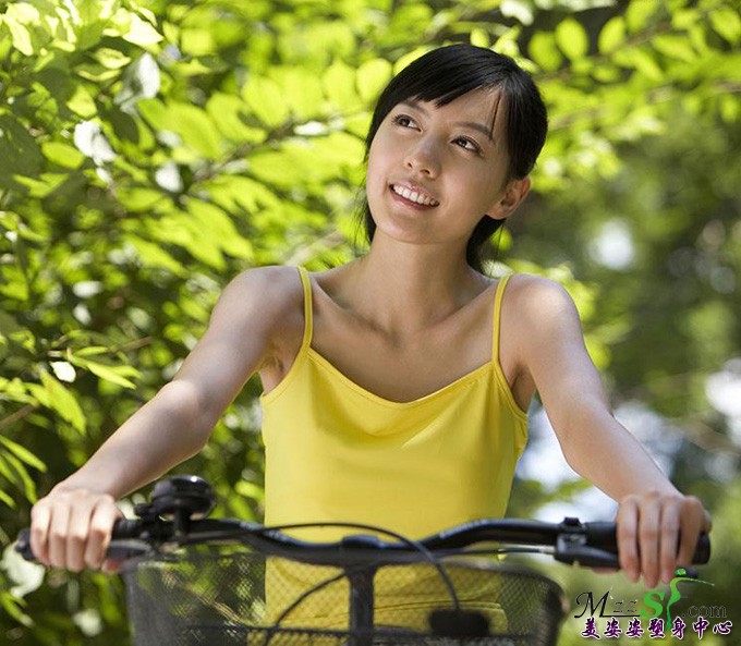 骑自行车减肥的优势及锻炼方法